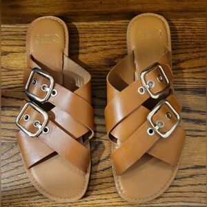 Franco Sarto Women's Classic Tan Flat Sandals adjustable buckle Size 6.5